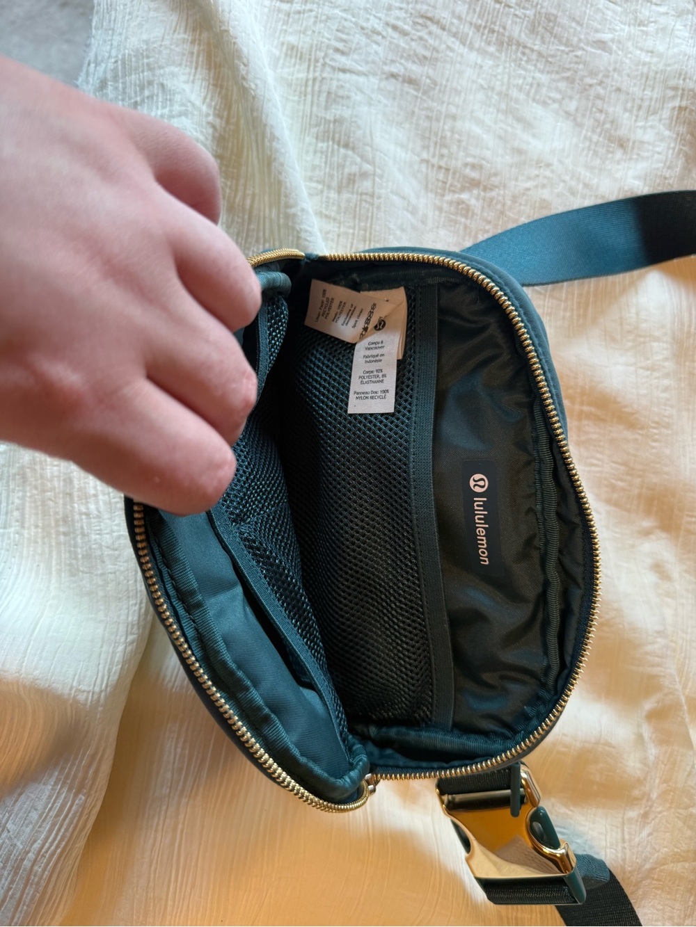 Lululemon Athletica Everywhere Belt Bag (Tidewater Teal) - Picture 4 of 6
